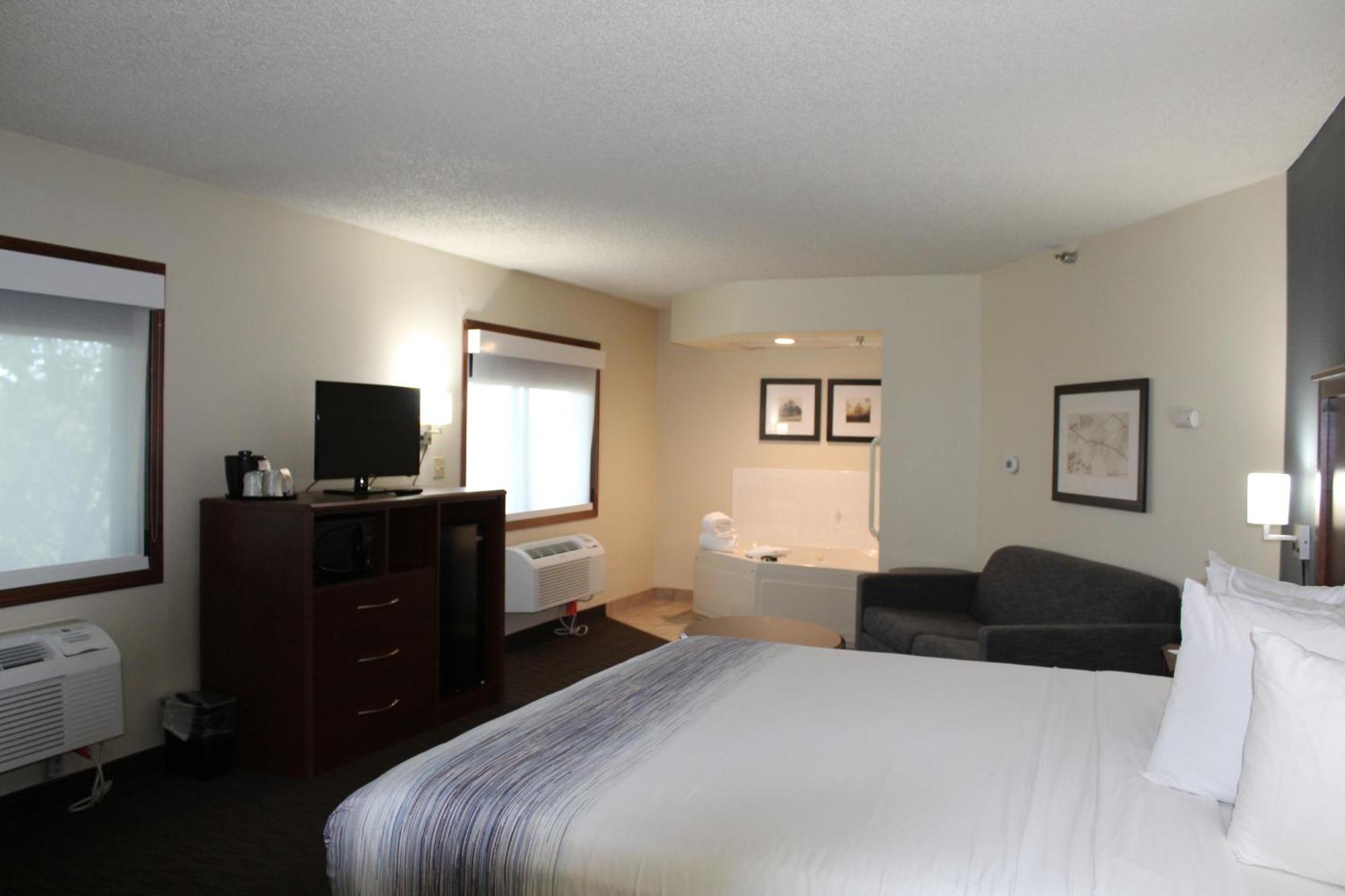 Americinn By Wyndham Windsor Ft. Collins