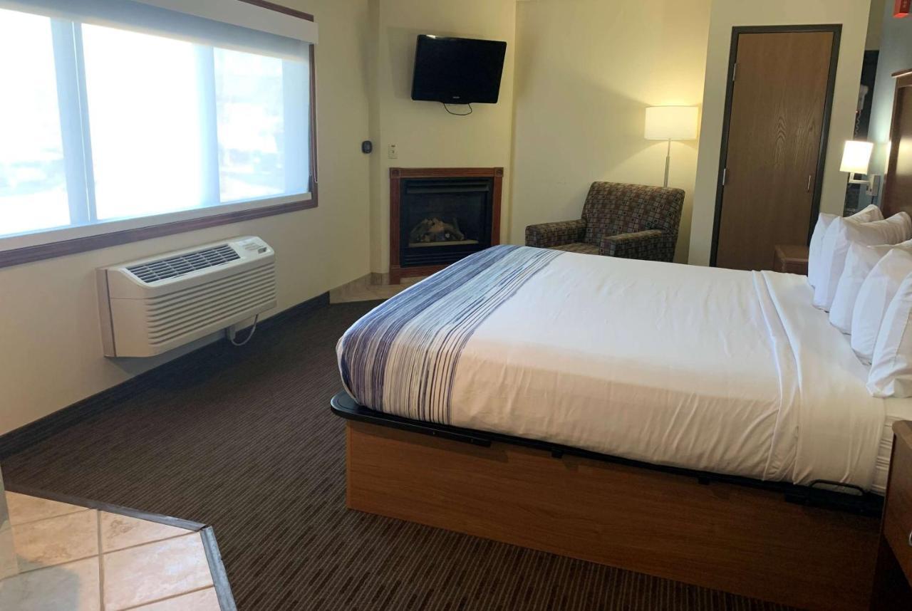 Hotel Americinn By Wyndham Windsor Ft. Collins 3*