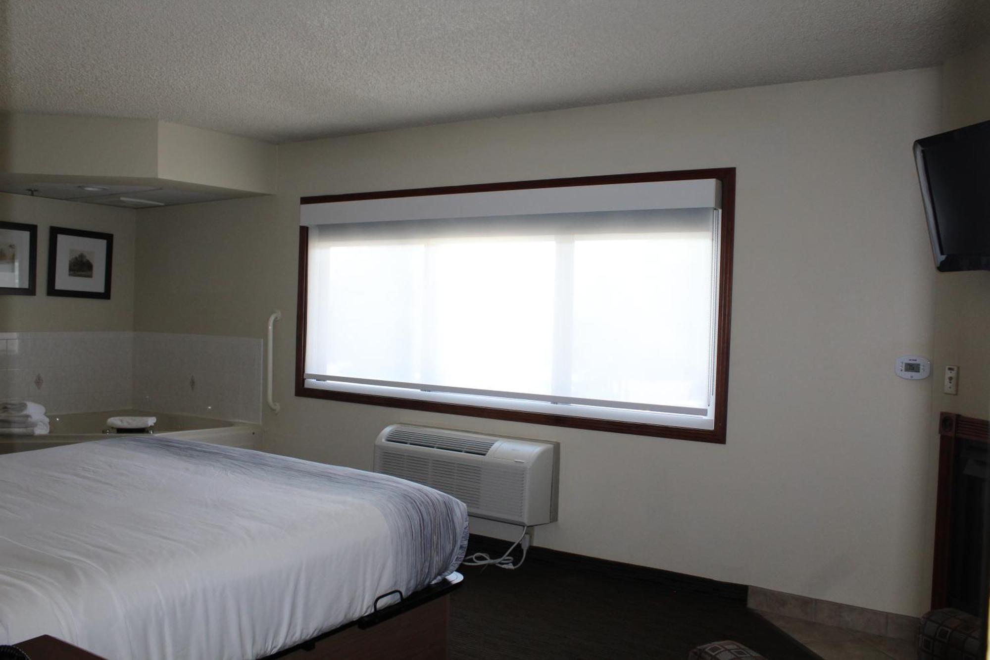 Americinn By Wyndham Windsor Ft. Collins