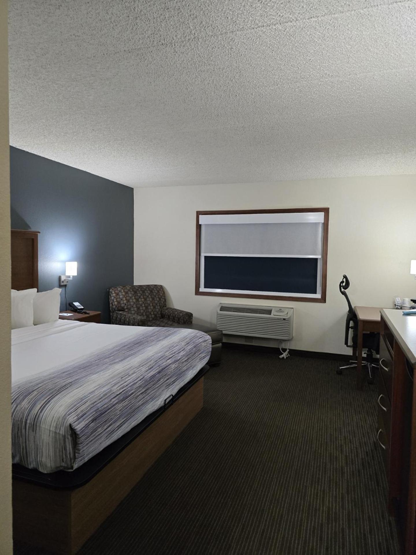 Hotel Americinn By Wyndham Windsor Ft. Collins 3*